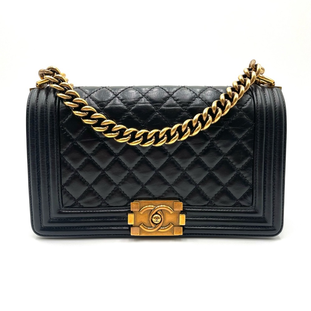 ✨$7800✨ Chanel Quilted Glazed Calfskin Medium Boy Bag